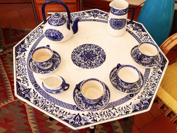 Tavolino Lazy Susan in legno ebanizzato e ceramica Minton  - Asta La casa classica. Stile intramontabile - Associazione Nazionale - Case d'Asta italiane