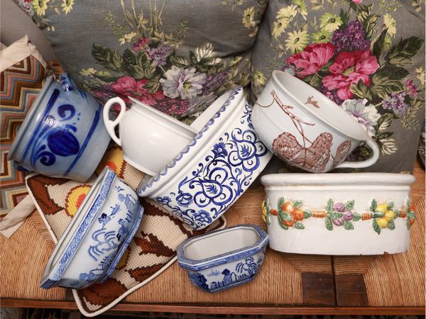 Assortimento di portavasi in terracotta e ceramica  - Asta La casa classica. Stile intramontabile - Associazione Nazionale - Case d'Asta italiane