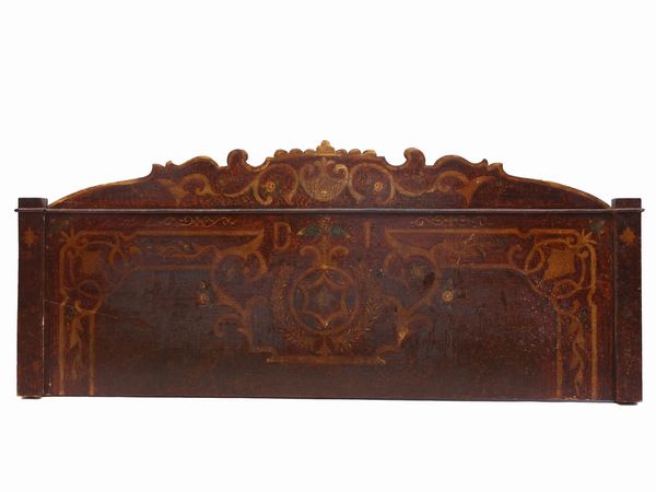 Testiera per letto matrimoniale in legno laccato e dipinto  - Asta La casa classica. Stile intramontabile - Associazione Nazionale - Case d'Asta italiane