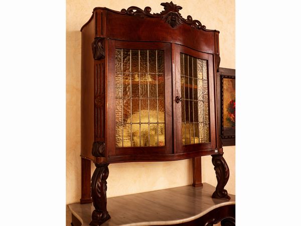 Vetrinetta ad alzata in noce  - Asta La casa classica. Stile intramontabile - Associazione Nazionale - Case d'Asta italiane