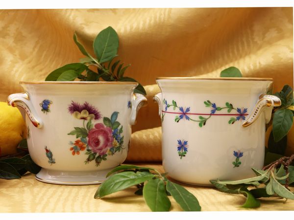 Due piccoli portavasi in porcellana, Herend  - Asta La casa classica. Stile intramontabile - Associazione Nazionale - Case d'Asta italiane