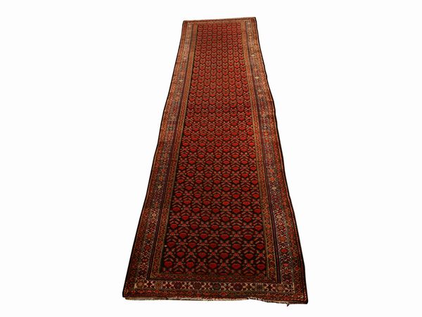 Tappeto galleria di vecchia manifattura  - Asta La casa classica. Stile intramontabile - Associazione Nazionale - Case d'Asta italiane