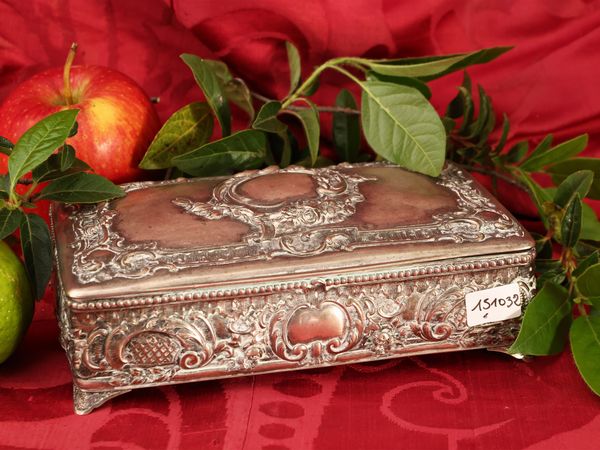 Scrigno in argento  - Asta La casa classica. Stile intramontabile - Associazione Nazionale - Case d'Asta italiane