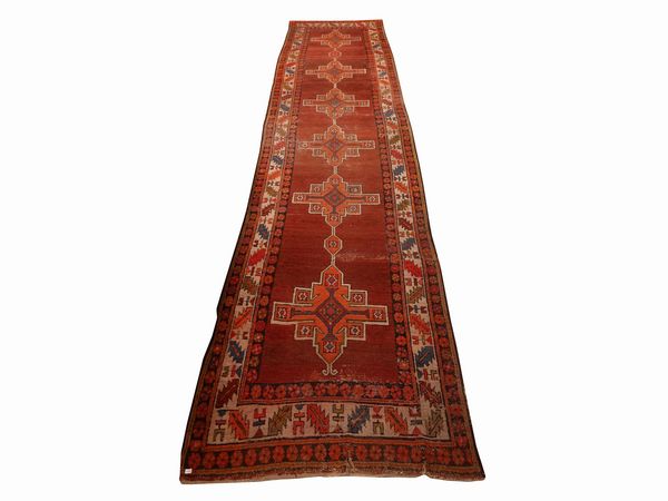 Tappeto galleria di vecchia manifattura  - Asta La casa classica. Stile intramontabile - Associazione Nazionale - Case d'Asta italiane