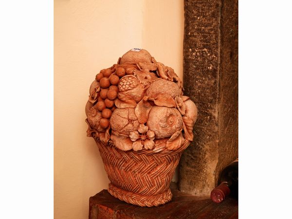Trionfo di frutta in terracotta  - Asta La casa classica. Stile intramontabile - Associazione Nazionale - Case d'Asta italiane