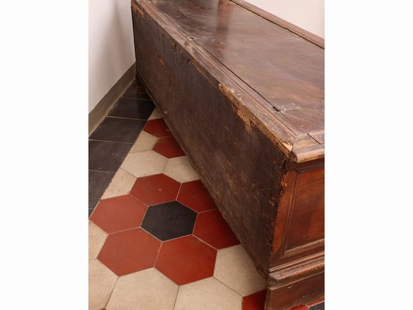 Cassapanca in noce  - Asta La casa classica. Stile intramontabile - Associazione Nazionale - Case d'Asta italiane