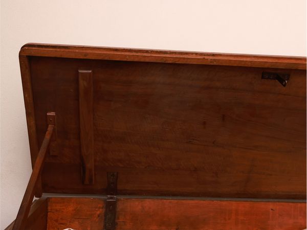 Cassapanca in noce  - Asta La casa classica. Stile intramontabile - Associazione Nazionale - Case d'Asta italiane