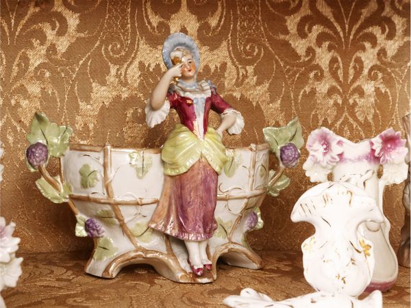 Lotto di ninnoli Liberty in porcellana  - Asta La casa classica. Stile intramontabile - Associazione Nazionale - Case d'Asta italiane