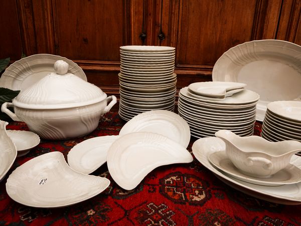 Servizio di piatti in porcellana, Vecchia Ginori, Richard Ginori  - Asta La casa classica. Stile intramontabile - Associazione Nazionale - Case d'Asta italiane