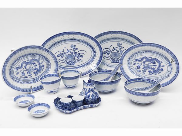 Servizio per la tavola in porcellana  - Asta La casa classica. Stile intramontabile - Associazione Nazionale - Case d'Asta italiane