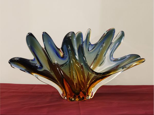 Due piccoli vasi in vetro  - Asta La casa classica. Stile intramontabile - Associazione Nazionale - Case d'Asta italiane