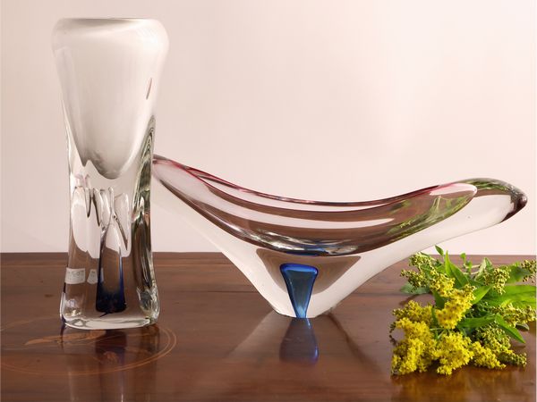 Due vasi in vetro sommerso trasparente e blu  - Asta La casa classica. Stile intramontabile - Associazione Nazionale - Case d'Asta italiane