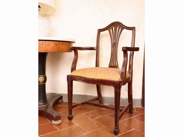 Coppia di poltroncine in noce  - Asta La casa classica. Stile intramontabile - Associazione Nazionale - Case d'Asta italiane