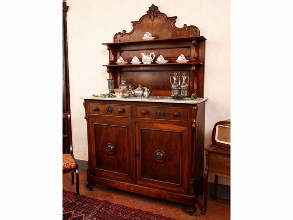 Credenza impiallacciata in noce e piuma di noce  - Asta La casa classica. Stile intramontabile - Associazione Nazionale - Case d'Asta italiane
