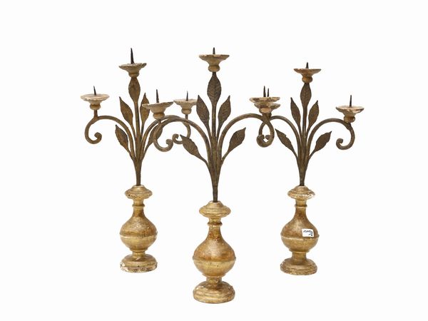 Piccola specchiera con cornice in legno intagliato e dorato  - Asta La casa classica. Stile intramontabile - Associazione Nazionale - Case d'Asta italiane