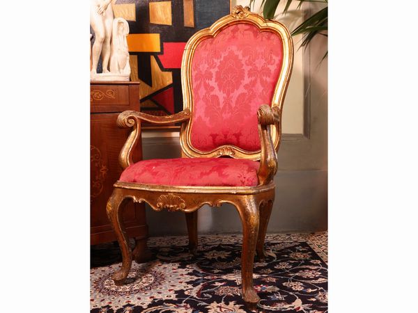 Poltrona in legno intagliato e dorato  - Asta La casa classica. Stile intramontabile - Associazione Nazionale - Case d'Asta italiane