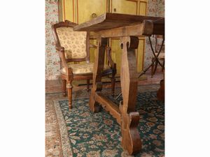 Tavolo a fratina in noce  - Asta La casa classica. Stile intramontabile - Associazione Nazionale - Case d'Asta italiane