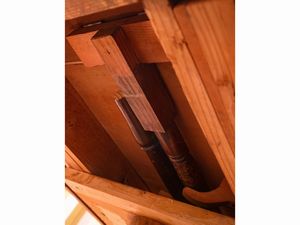 Tavolo da pranzo allungabile in noce  - Asta La casa classica. Stile intramontabile - Associazione Nazionale - Case d'Asta italiane