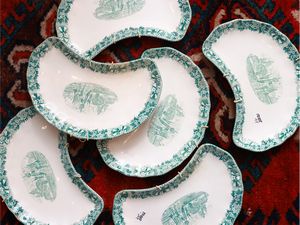 Assortimento di piatti decorativi in terraglia  - Asta La casa classica. Stile intramontabile - Associazione Nazionale - Case d'Asta italiane