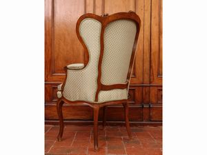 Poltroncina in noce  - Asta La casa classica. Stile intramontabile - Associazione Nazionale - Case d'Asta italiane