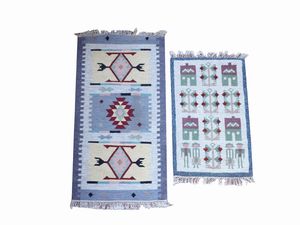 Due piccoli tappeti Kilim  - Asta La casa classica. Stile intramontabile - Associazione Nazionale - Case d'Asta italiane