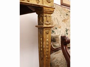 Console in legno intagliato e dorato  - Asta La casa classica. Stile intramontabile - Associazione Nazionale - Case d'Asta italiane