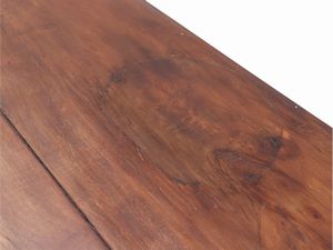 Piccolo cassettone scrittoio in noce  - Asta La casa classica. Stile intramontabile - Associazione Nazionale - Case d'Asta italiane