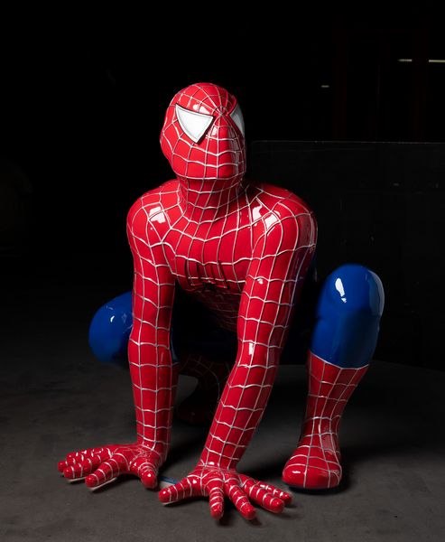 Statua Spiderman.  - Asta POP Culture e Manifesti d'epoca - Associazione Nazionale - Case d'Asta italiane