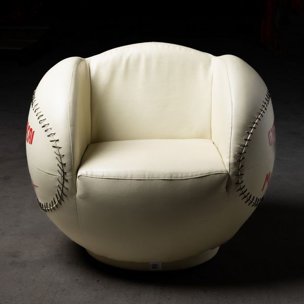 Poltrona Palla da Baseball.  - Asta POP Culture e Manifesti d'epoca - Associazione Nazionale - Case d'Asta italiane