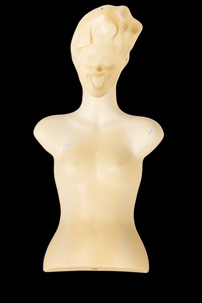 Busto Fiorucci.  - Asta POP Culture e Manifesti d'epoca - Associazione Nazionale - Case d'Asta italiane