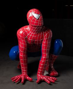 Statua Spiderman.  - Asta POP Culture e Manifesti d'epoca - Associazione Nazionale - Case d'Asta italiane