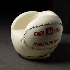 Poltrona Palla da Baseball.  - Asta POP Culture e Manifesti d'epoca - Associazione Nazionale - Case d'Asta italiane