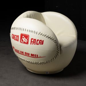 Poltrona Palla da Baseball.  - Asta POP Culture e Manifesti d'epoca - Associazione Nazionale - Case d'Asta italiane
