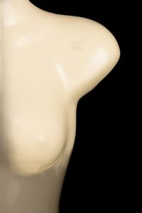 Busto Fiorucci.  - Asta POP Culture e Manifesti d'epoca - Associazione Nazionale - Case d'Asta italiane