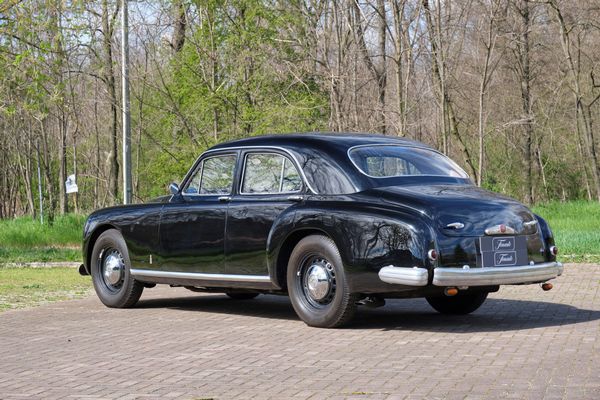 Alfa Romeo : 6C 2500 Sport (Pinin Farina)  - Asta Automobili da Collezione - Associazione Nazionale - Case d'Asta italiane