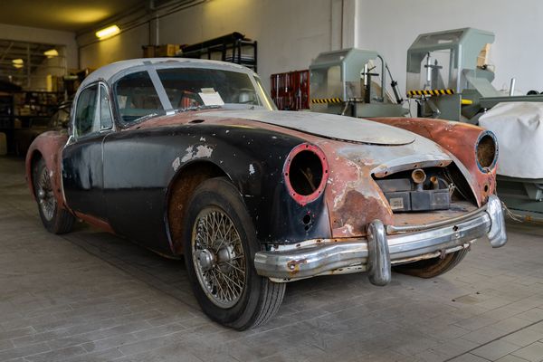 MG : MGA Coup (MG)  - Asta Automobili da Collezione - Associazione Nazionale - Case d'Asta italiane