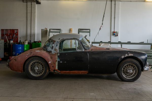 MG : MGA Coup (MG)  - Asta Automobili da Collezione - Associazione Nazionale - Case d'Asta italiane