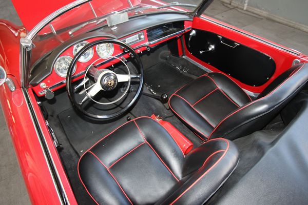 Alfa Romeo : Giulietta spider veloce (Pinin Farina)  - Asta Automobili da Collezione - Associazione Nazionale - Case d'Asta italiane