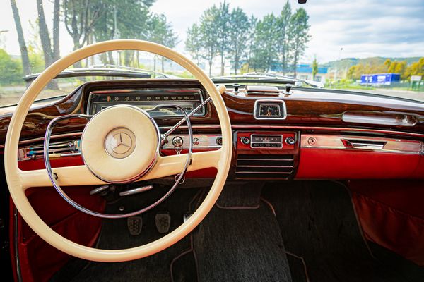 Mercedes-Benz : 220 SE Coup (Mercedes-Benz)  - Asta Automobili da Collezione - Associazione Nazionale - Case d'Asta italiane