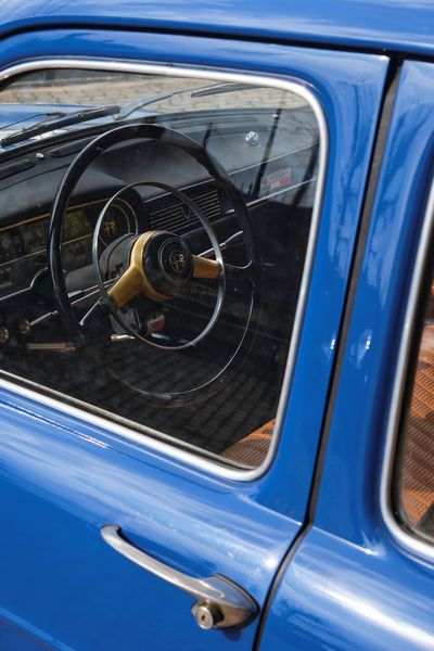 Alfa Romeo : Giulietta (Alfa Romeo)  - Asta Automobili da Collezione - Associazione Nazionale - Case d'Asta italiane