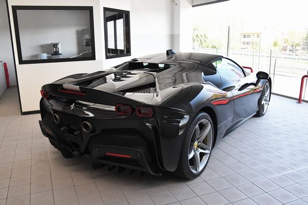 Ferrari : SF90 Stradale Assetto Fiorano (Ferrari)  - Asta Automobili da Collezione - Associazione Nazionale - Case d'Asta italiane