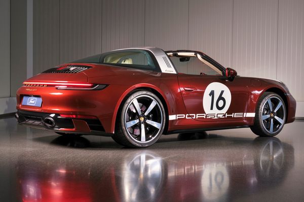 Porsche : 911 Targa 4S Heritage Design Edition (Porsche)  - Asta Automobili da Collezione - Associazione Nazionale - Case d'Asta italiane