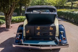 Cadillac : V-12 (Fleetwood)  - Asta Automobili da Collezione - Associazione Nazionale - Case d'Asta italiane