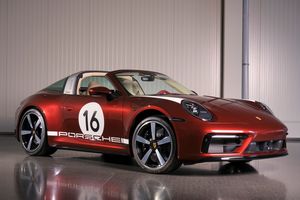 Porsche : 911 Targa 4S Heritage Design Edition (Porsche)  - Asta Automobili da Collezione - Associazione Nazionale - Case d'Asta italiane