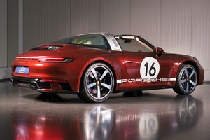 Porsche : 911 Targa 4S Heritage Design Edition (Porsche)  - Asta Automobili da Collezione - Associazione Nazionale - Case d'Asta italiane