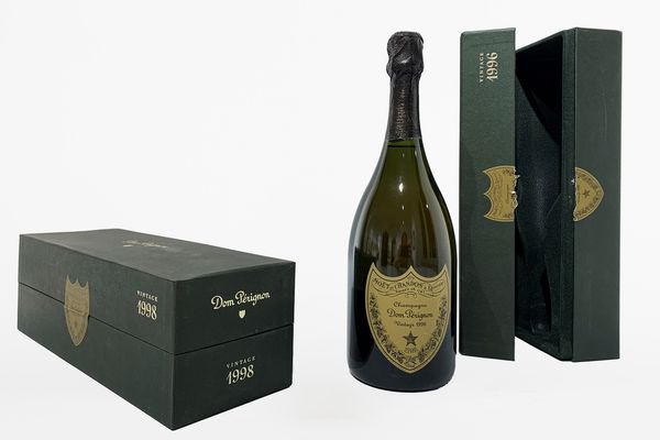 FRANCIA : Dom Perignon 1996-1998 (2 BT)  - Asta Vini e Distillati - Associazione Nazionale - Case d'Asta italiane