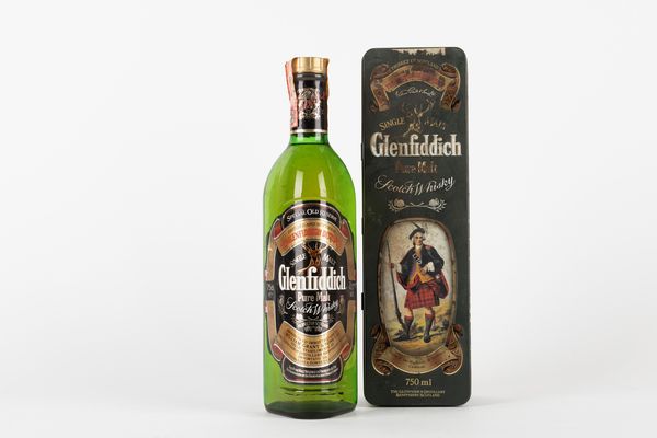 Scozia : Glenfiddich Special Old Reserve Clans Of The Highlands - Clan Cameron  - Asta Vini e Distillati - Associazione Nazionale - Case d'Asta italiane