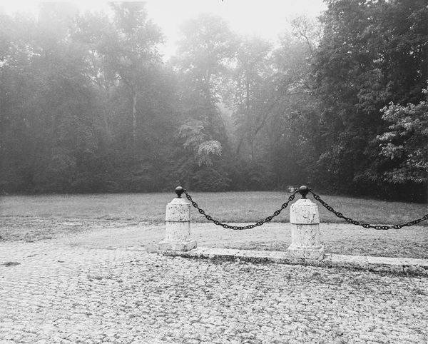 Mimmo Jodice : Meung, le chteau  - Asta Fotografia: Under 1K - Associazione Nazionale - Case d'Asta italiane