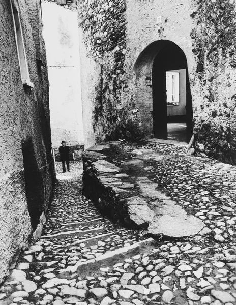 FULVIO ROITER : Senza titolo  - Asta Fotografia: Under 1K - Associazione Nazionale - Case d'Asta italiane