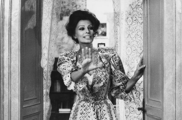 TAZIO SECCHIAROLI : Sophia Loren in Il viaggio  - Asta Fotografia: Under 1K - Associazione Nazionale - Case d'Asta italiane